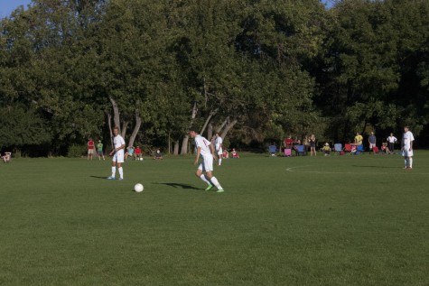 Boy’s Soccer Team Falls to Henley in Thriller